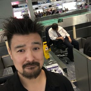 Meet your Posher, Dennis